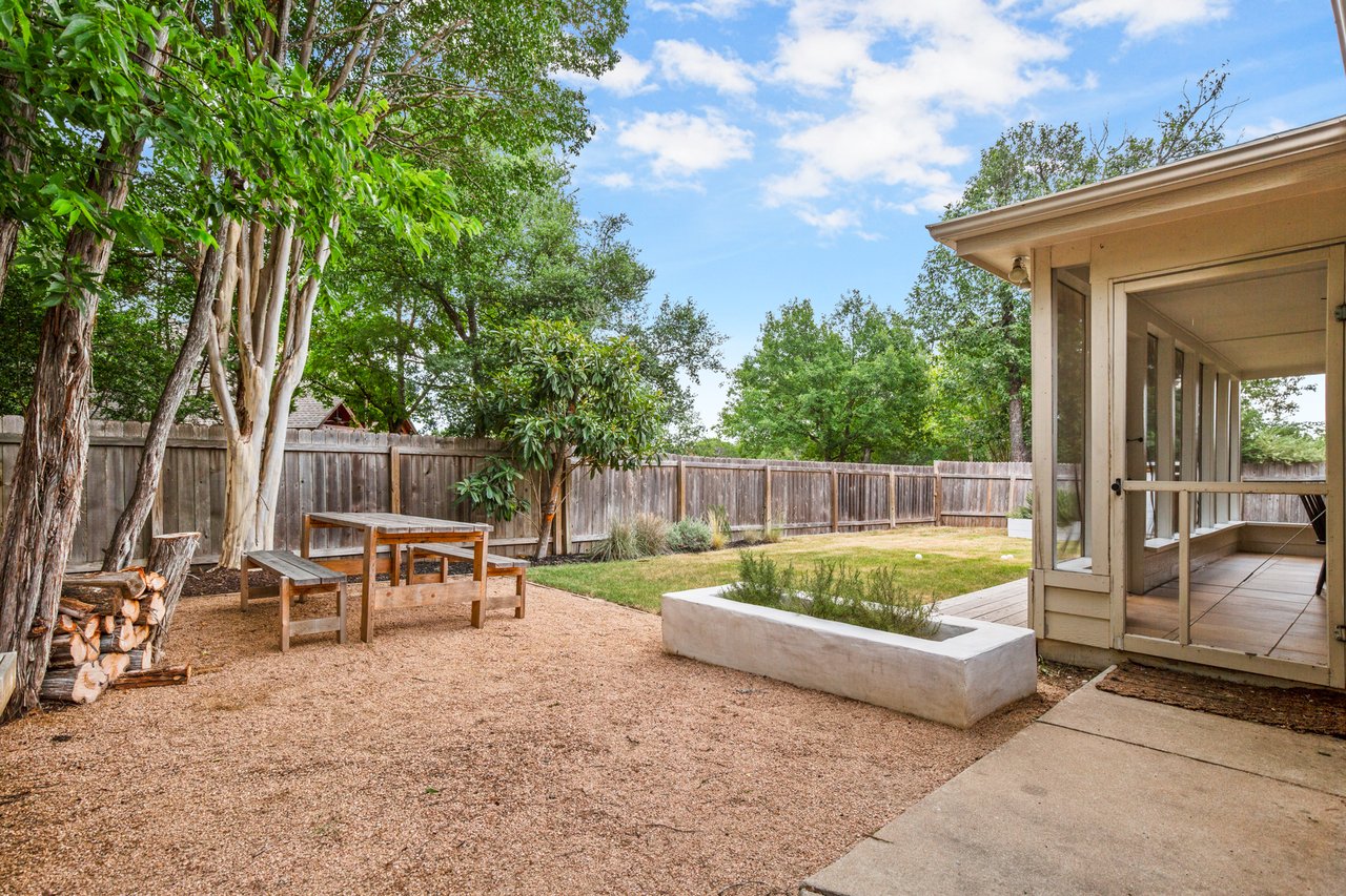 5604 TRELAWNEY Ln, Austin, Texas 78739