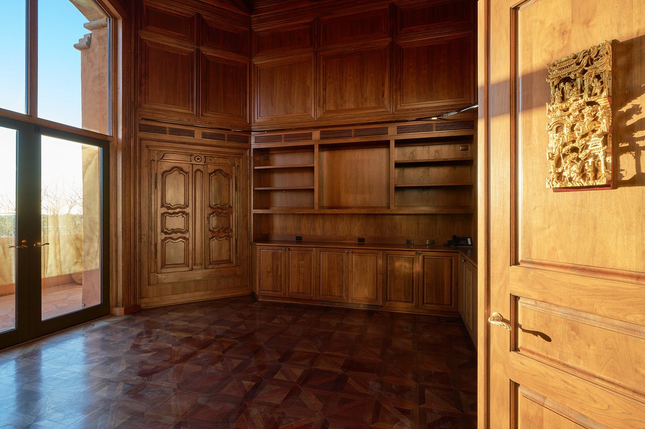 6020 E INDIAN BEND Road