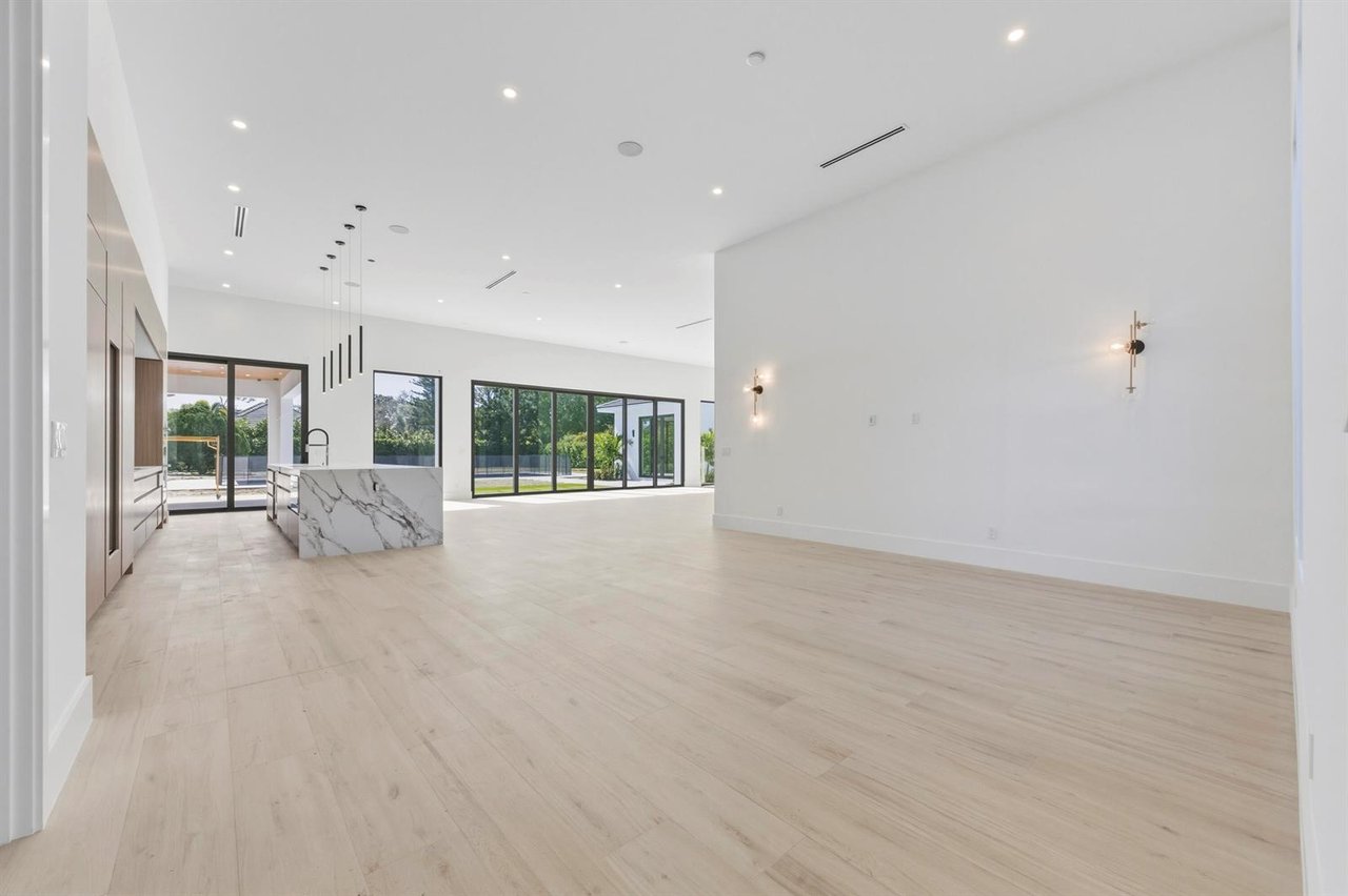 5770 Dixie Belle Road