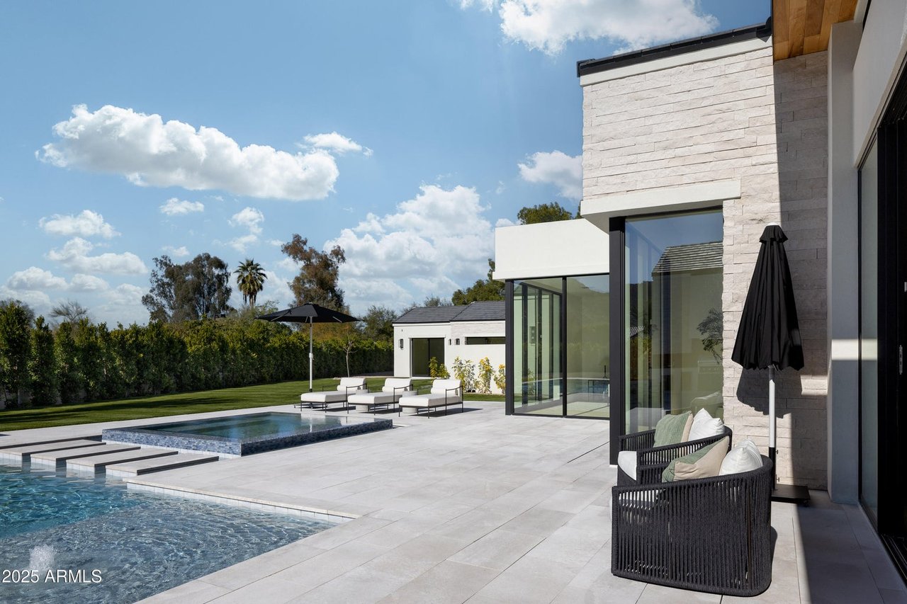 5636 E CABALLO Drive