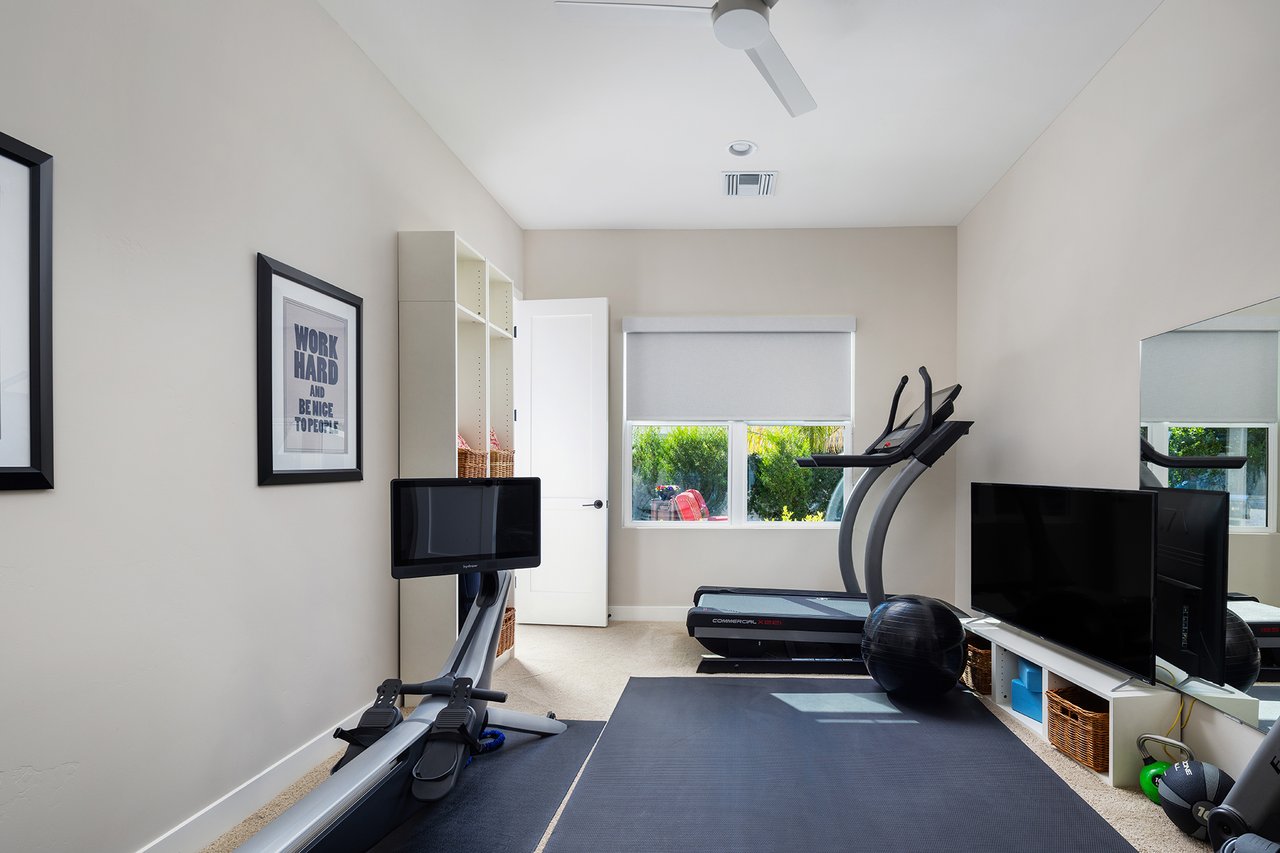 3405 E BLOOMFIELD Parkway