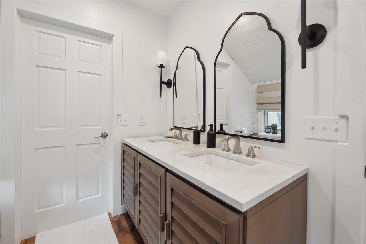 240 AQUAMARINE DRIVE