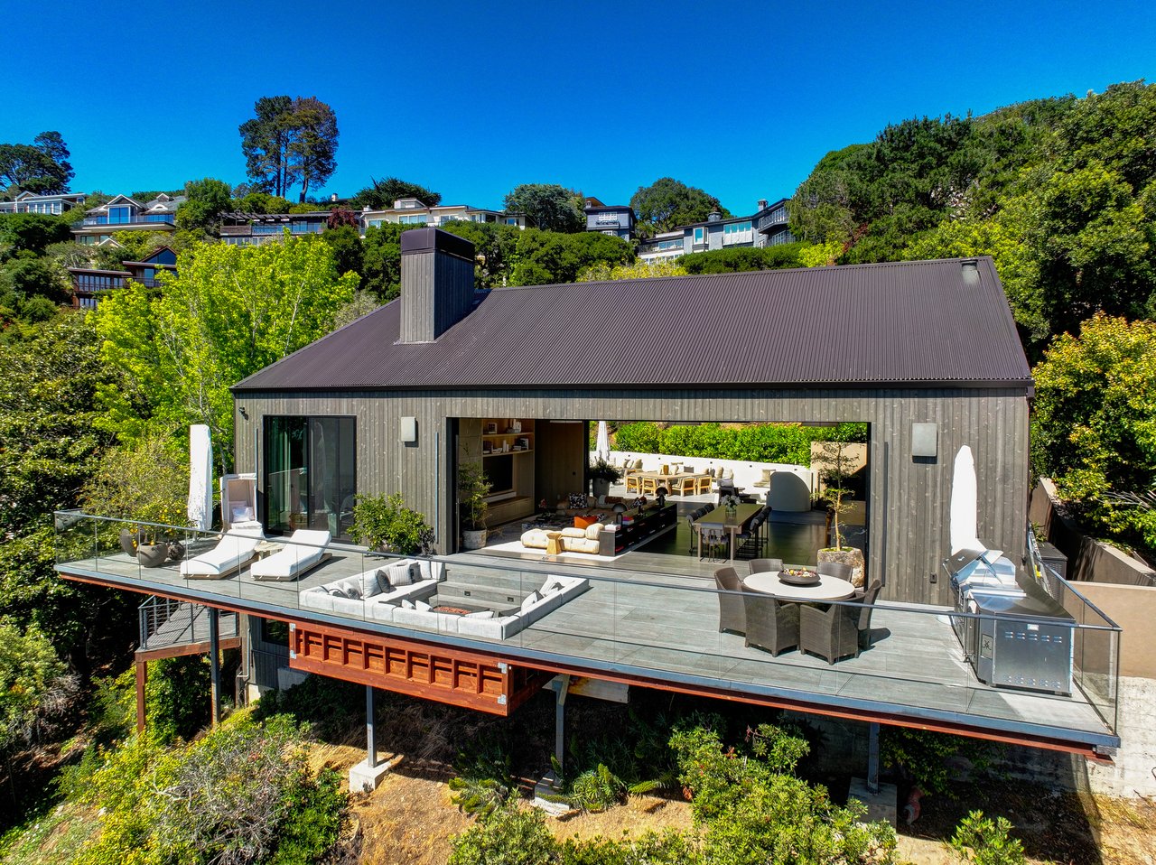 Stylish and Chic - Completed in 2024