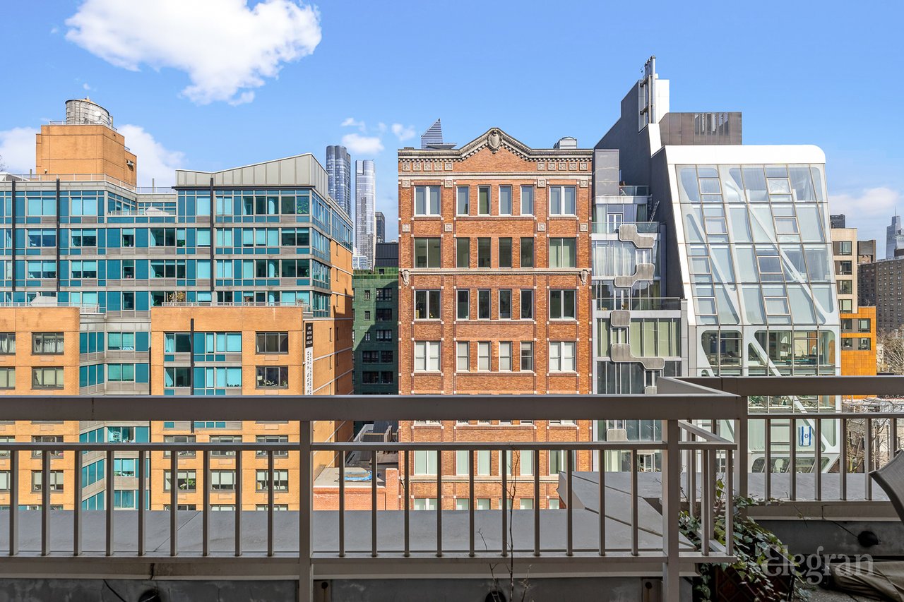 520 West 23rd Street, 11D