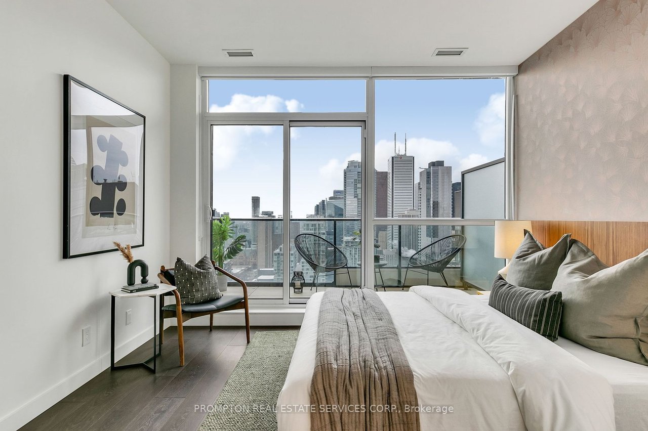 LUXURY PENTHOUSE ON WIDMER