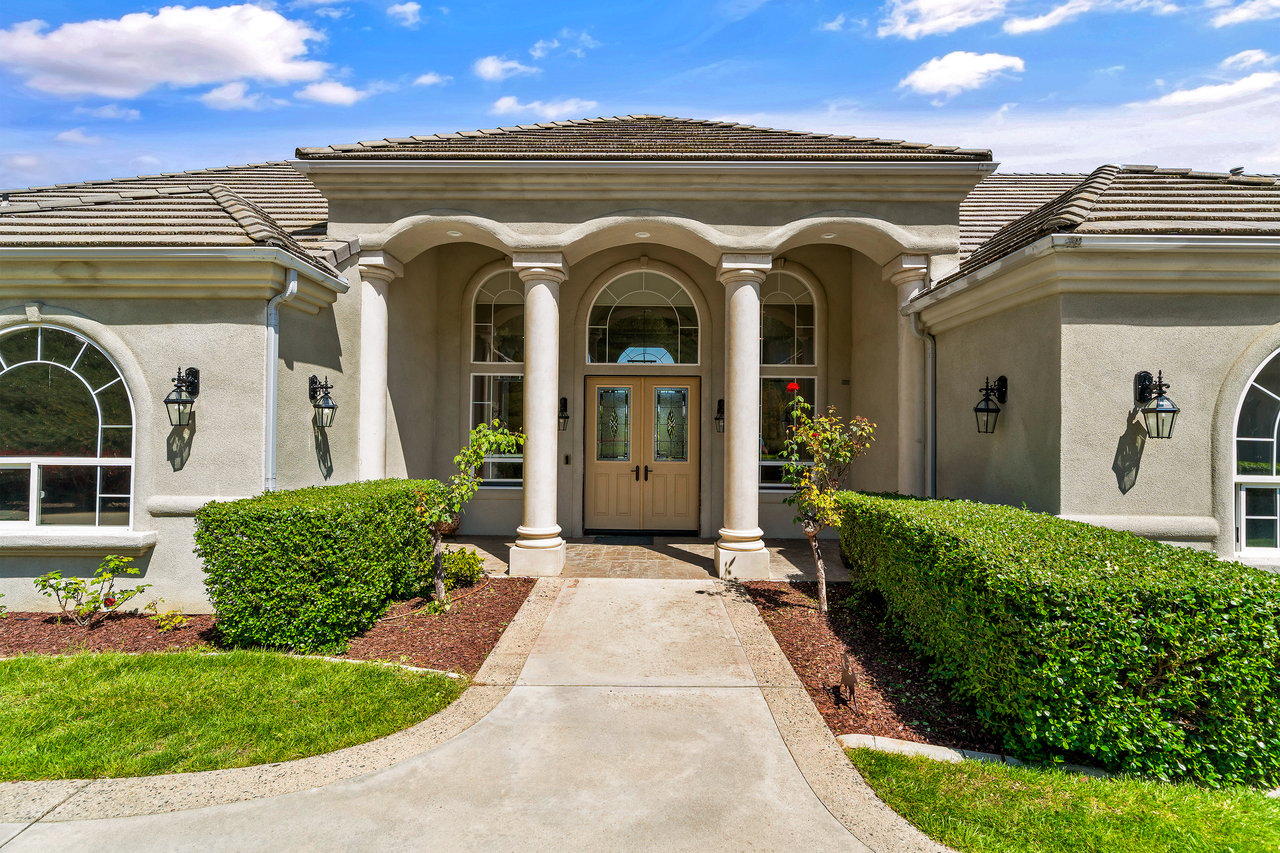 41653 Oak Trail Court