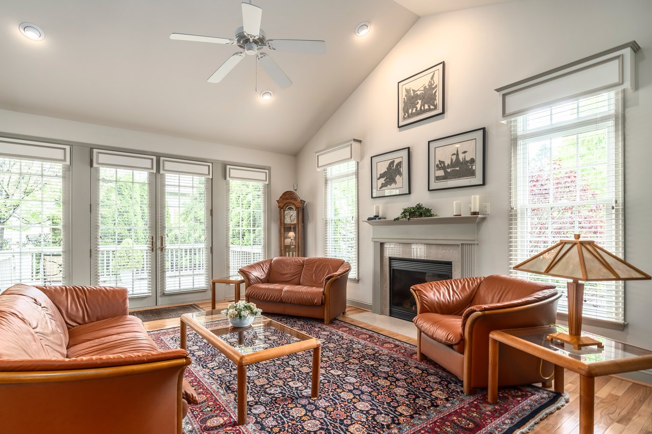 5799 Sabrina Circle