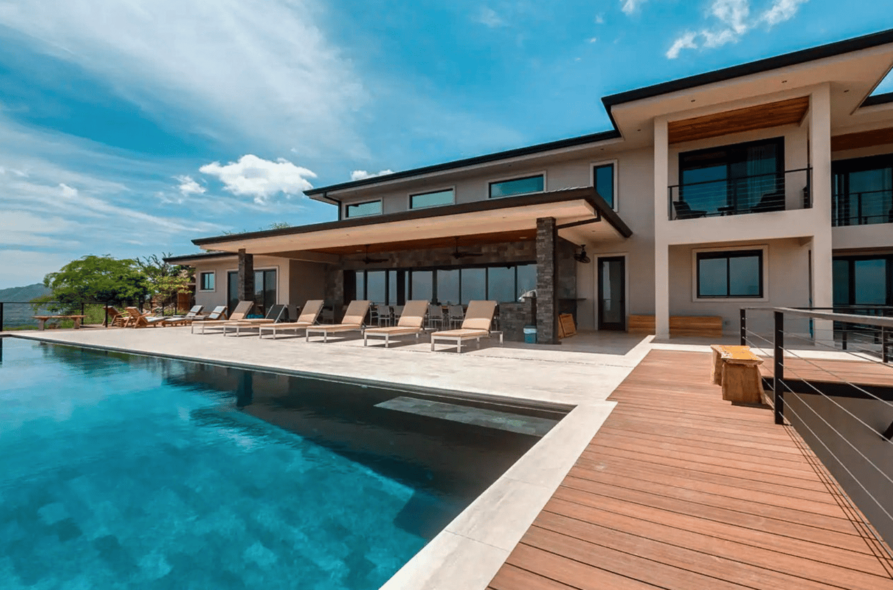Casa Pacifica - Stunning 9-Bedroom Estate - 6BR Oceanview Home + 3BR Guest House - Mar Vista