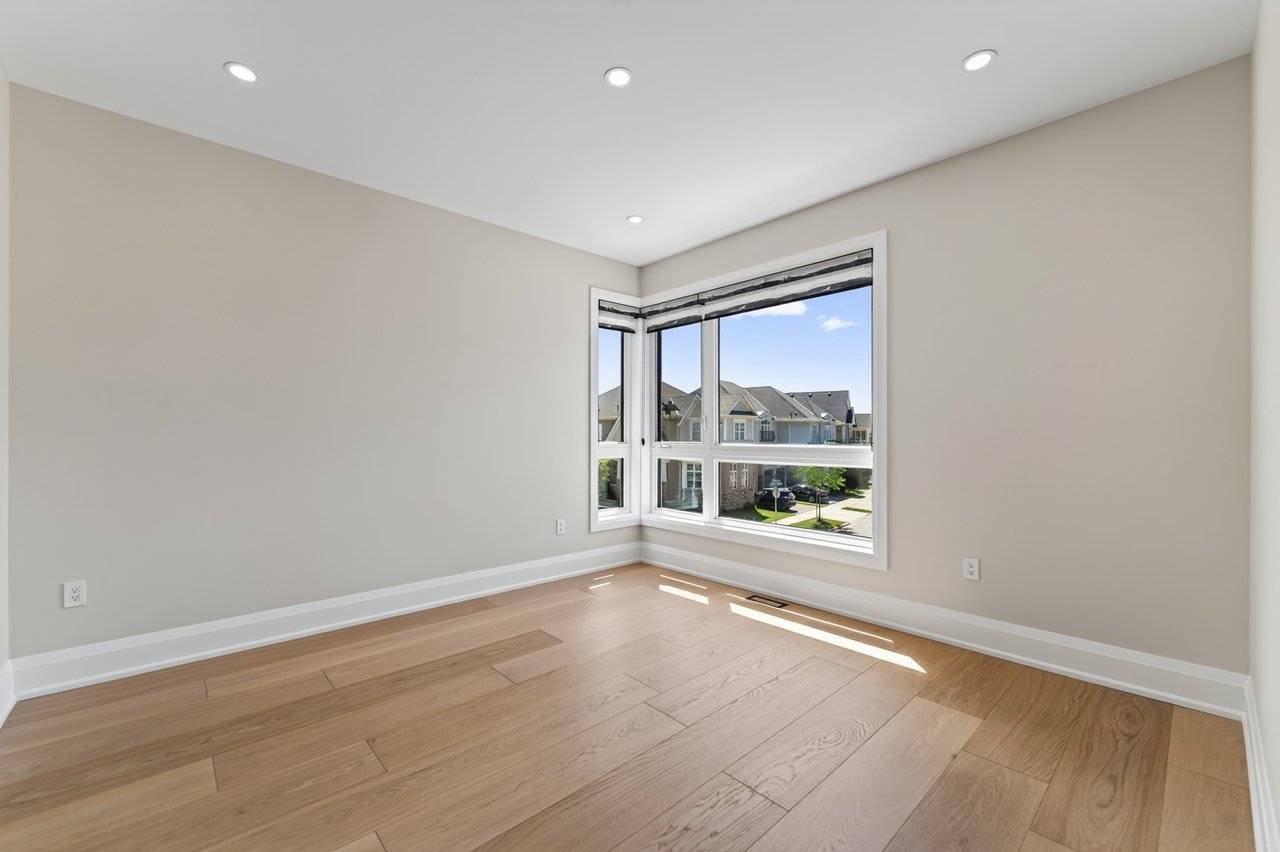 197 Polly Drive, Oakville