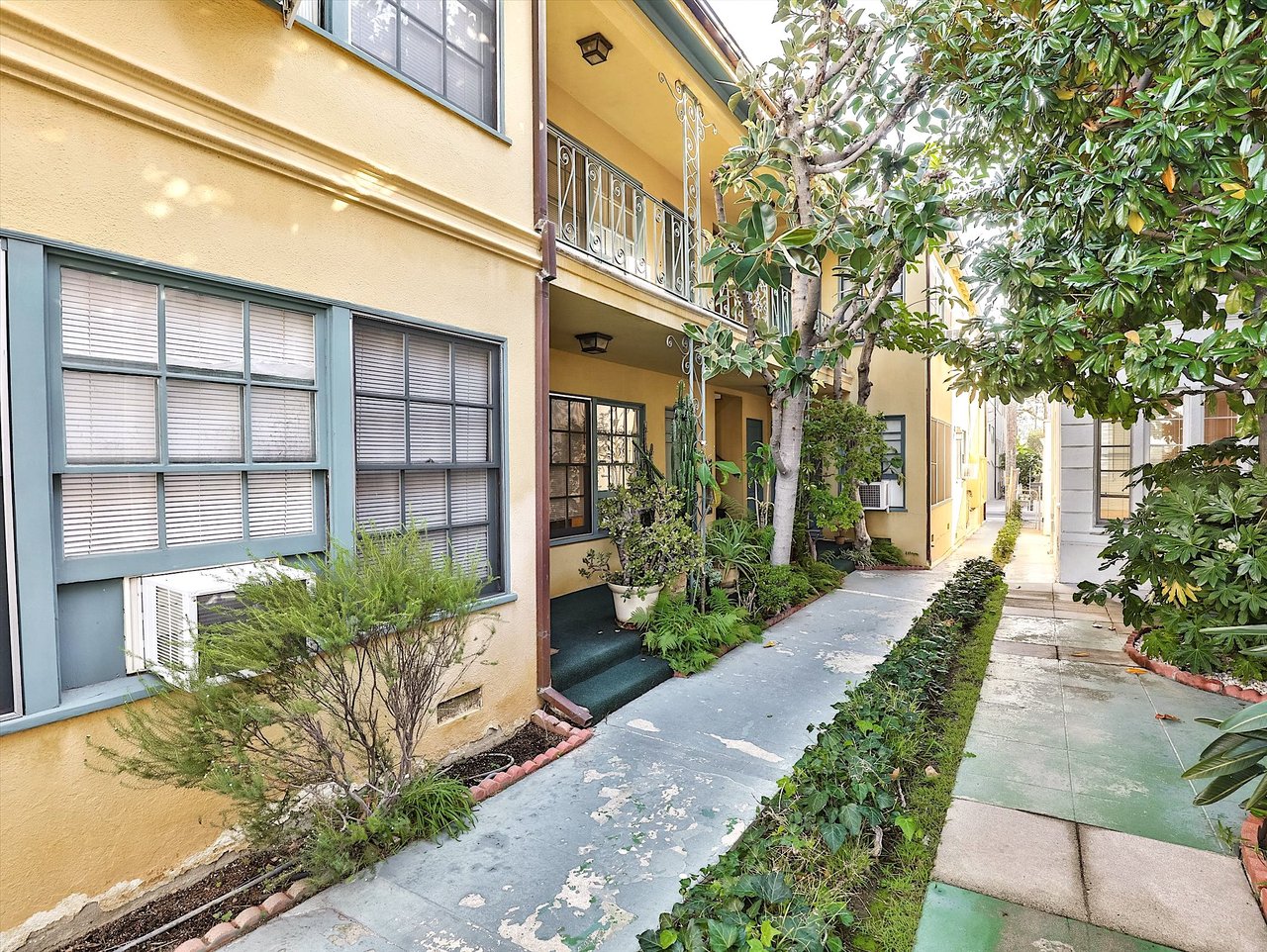 The Crown Jewel of  South Palm Drive