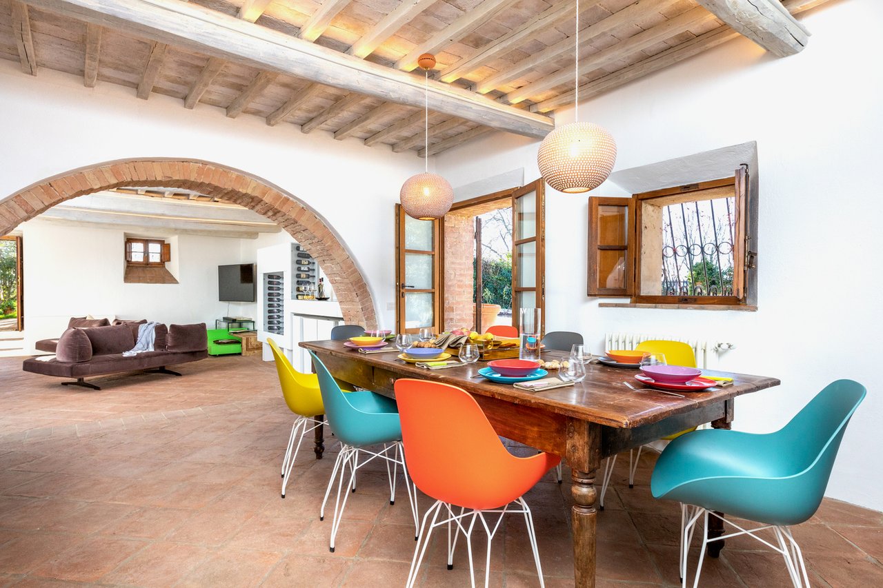 Country Luxury Home For Rent in Valdorcia