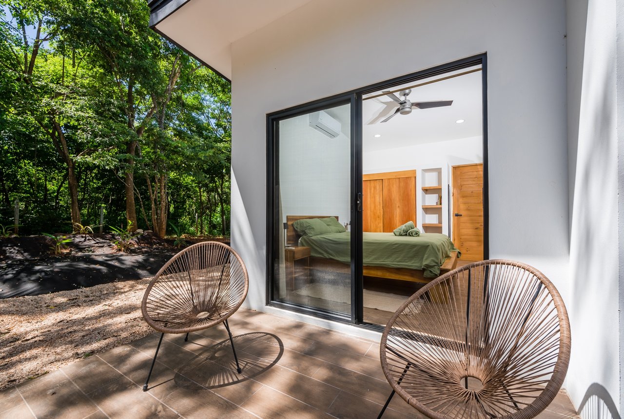 V-Caro Ju | Furnished Villa with Pool, Guest Cottage, and 4,603 m² Expansion Lot Just 15 Minutes from Tamarindo