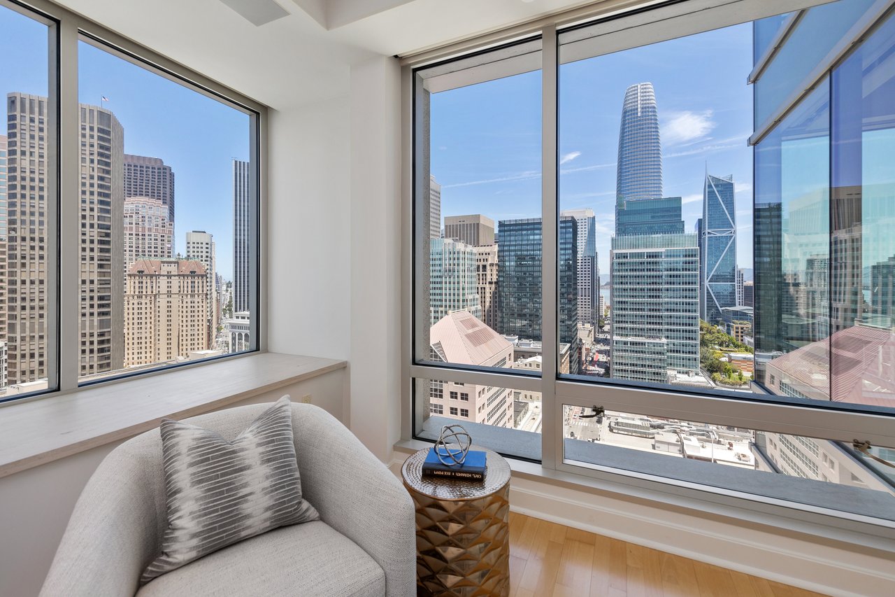 St. Regis Residence 24A