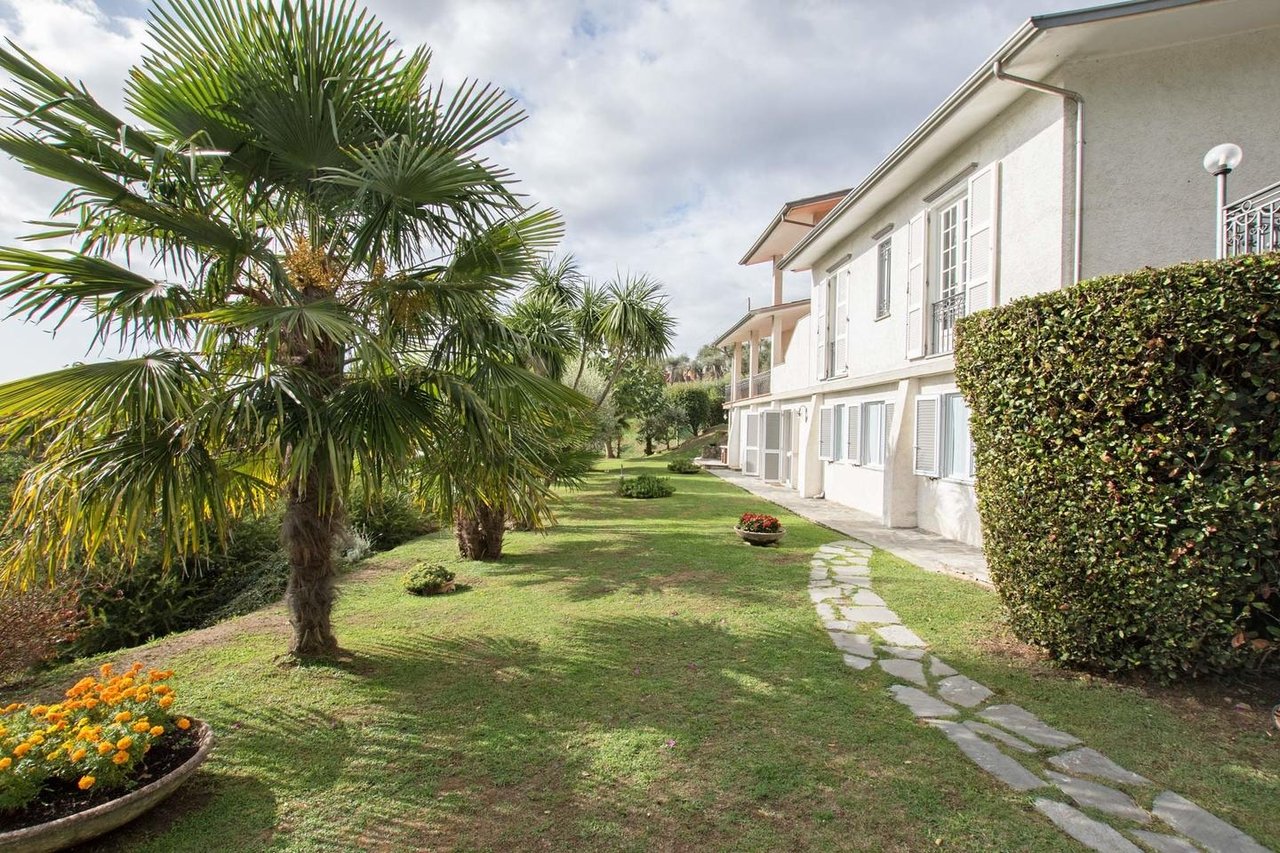 Villa Overlooking The Sea