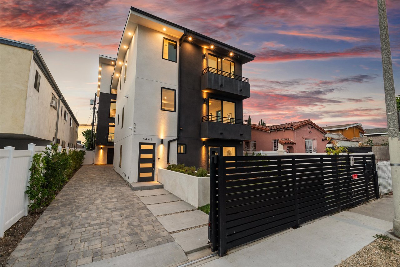 3810 S Verona Ct
