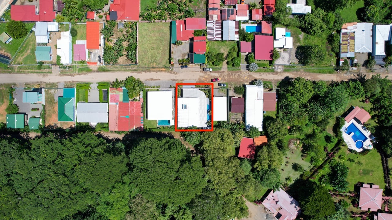 Immaculate 3-Bedroom Home with Pool Near Marino Ballena National Park