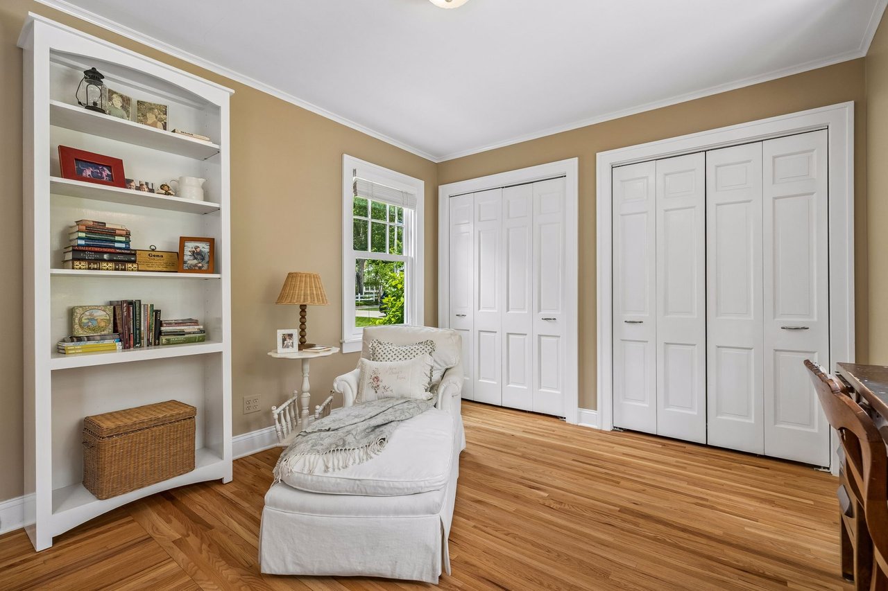 20600 Carson Road, Deephaven