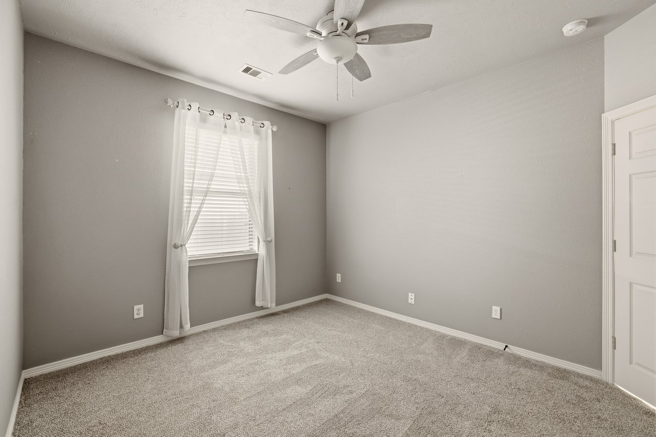 2412 Via Montesano