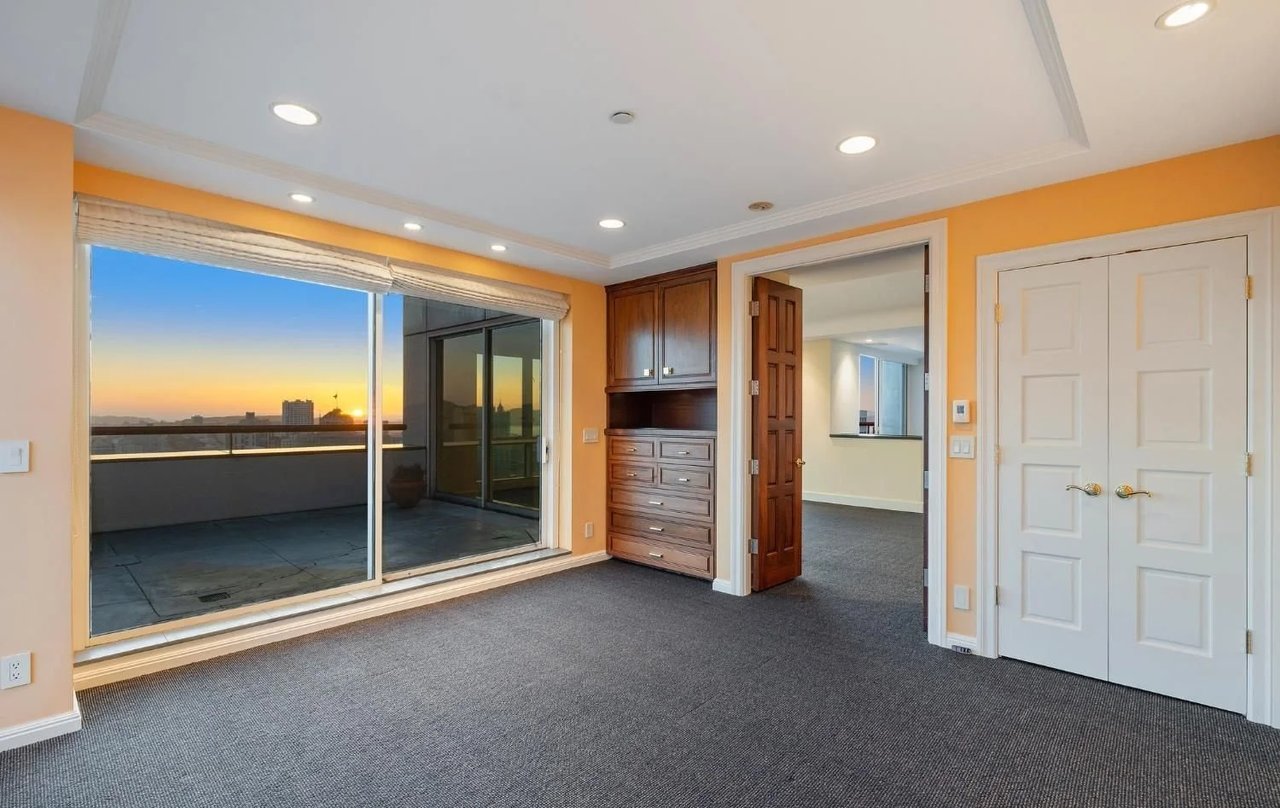 333 Bush Street Condos