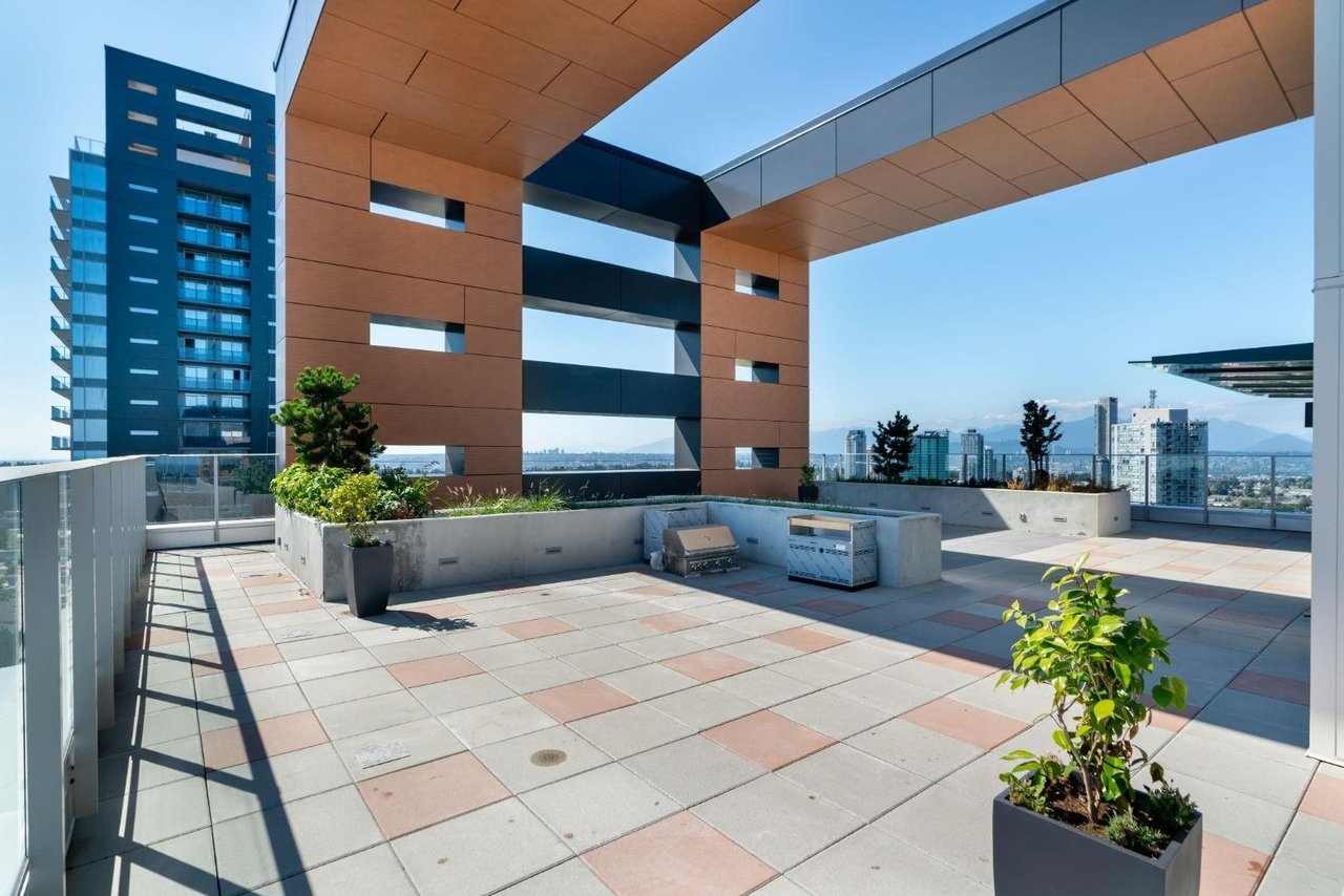 13655 Fraser Hwy, #2105