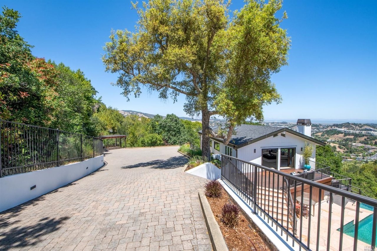 731 Fawn Dr