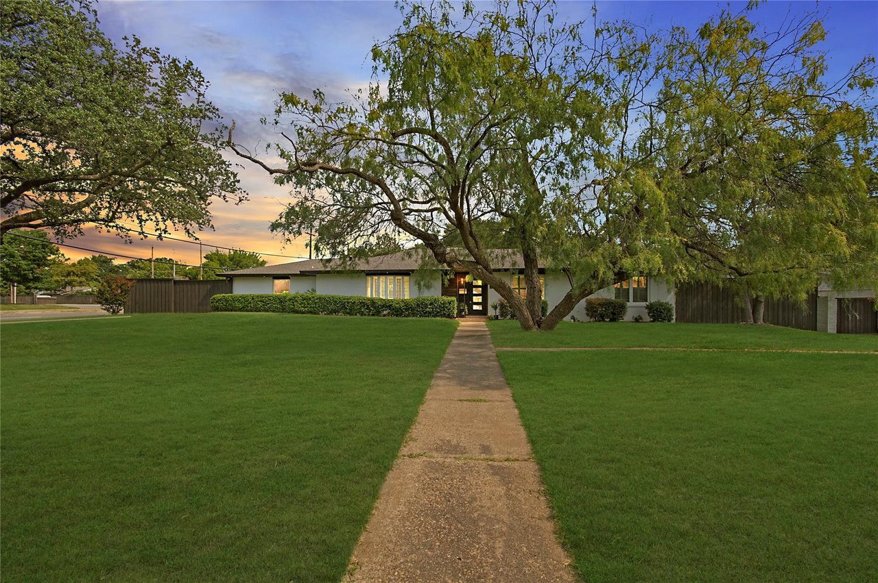 3707 Alta Vista Lane