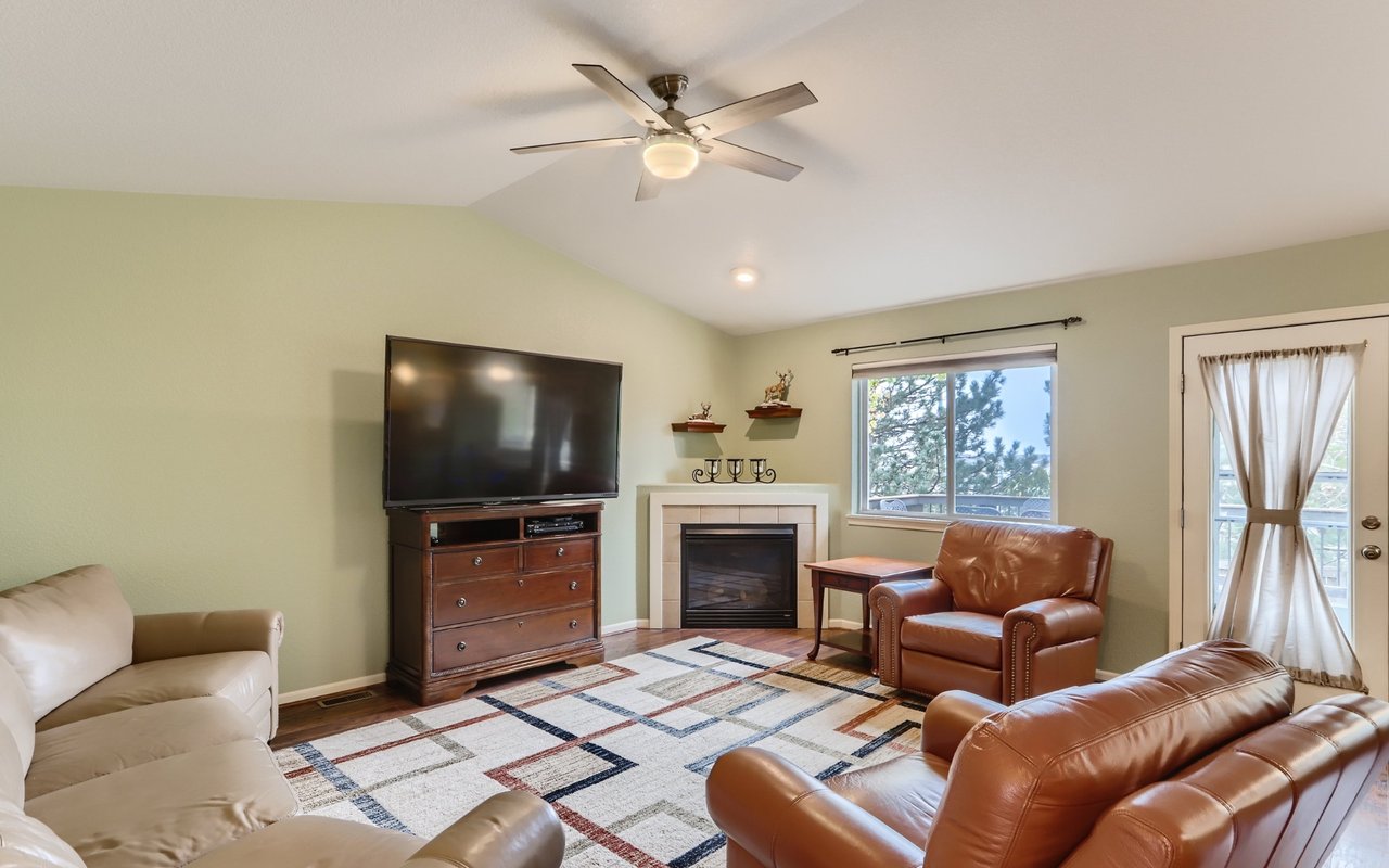 Just Listed: Low-Maintenance Home in Rocksbury Ridge