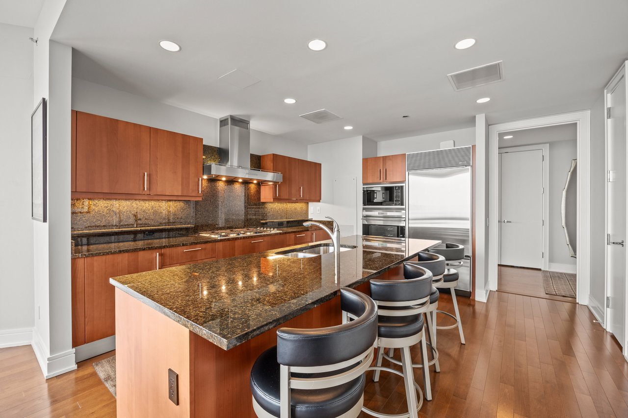 401 N Wabash Ave Unit 74D