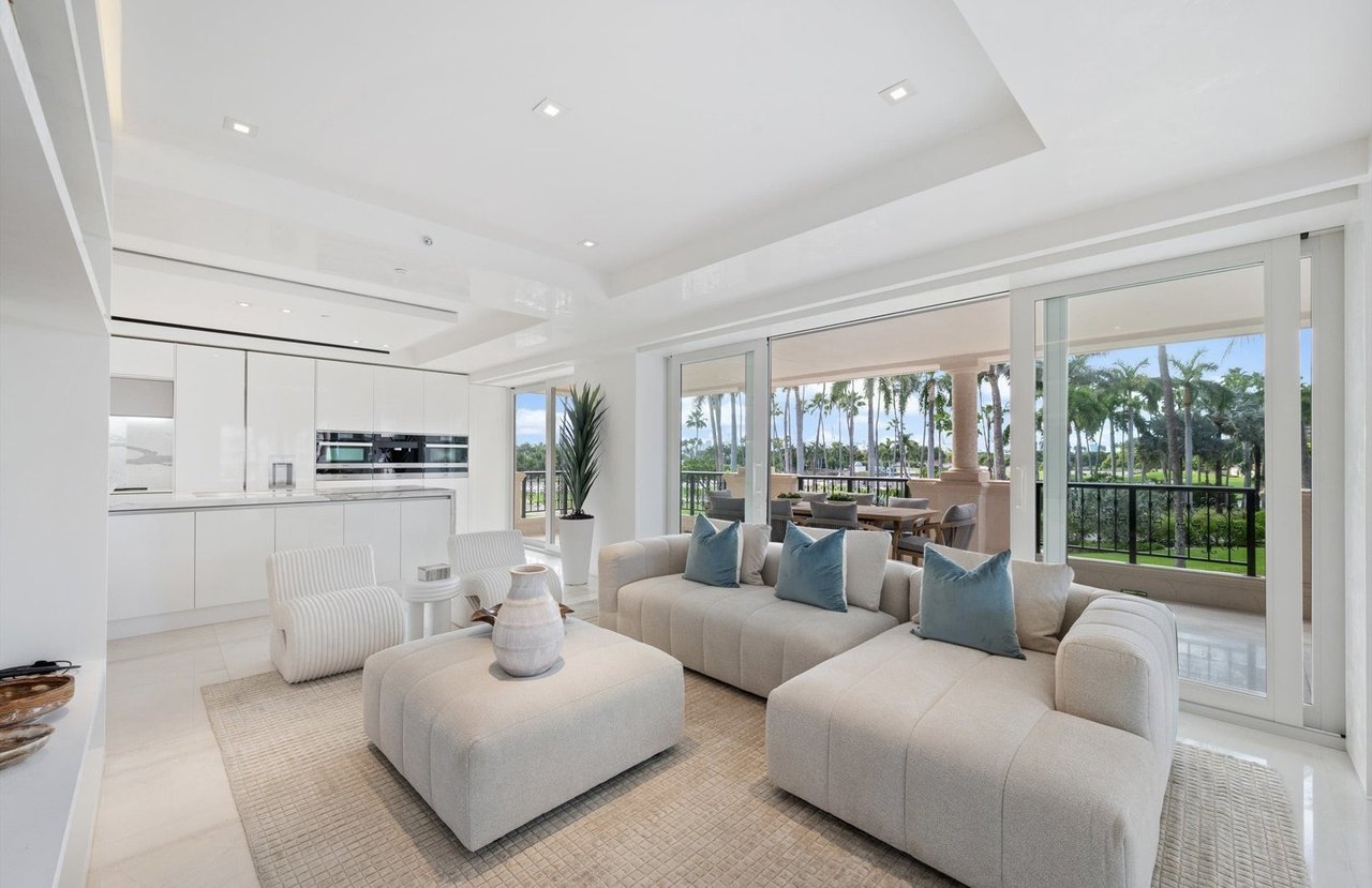 7921 Fisher Island
