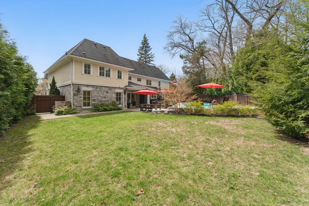 1543 Point-O-Woods Road