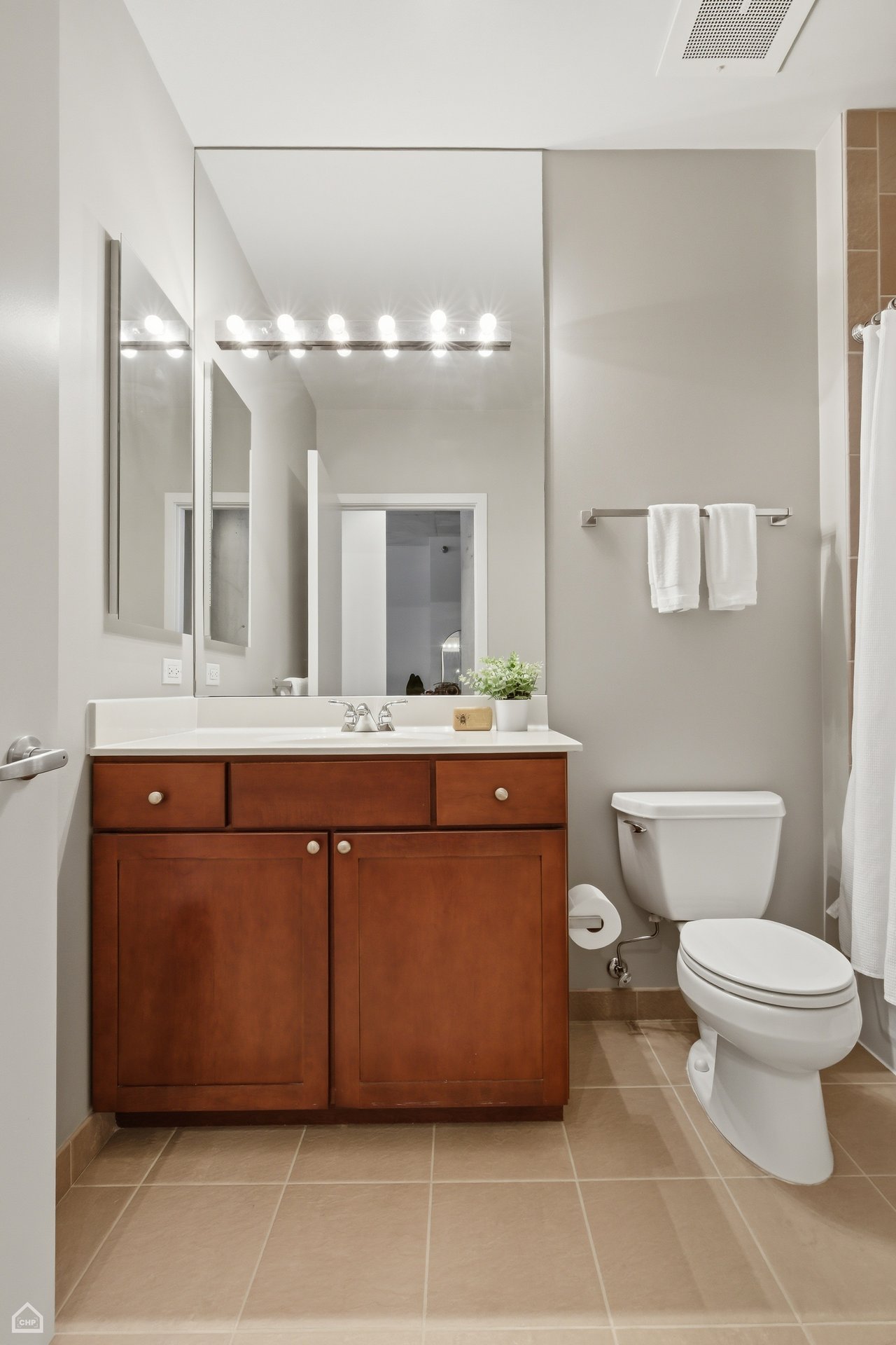 702 N Larabee Street unit 1206 