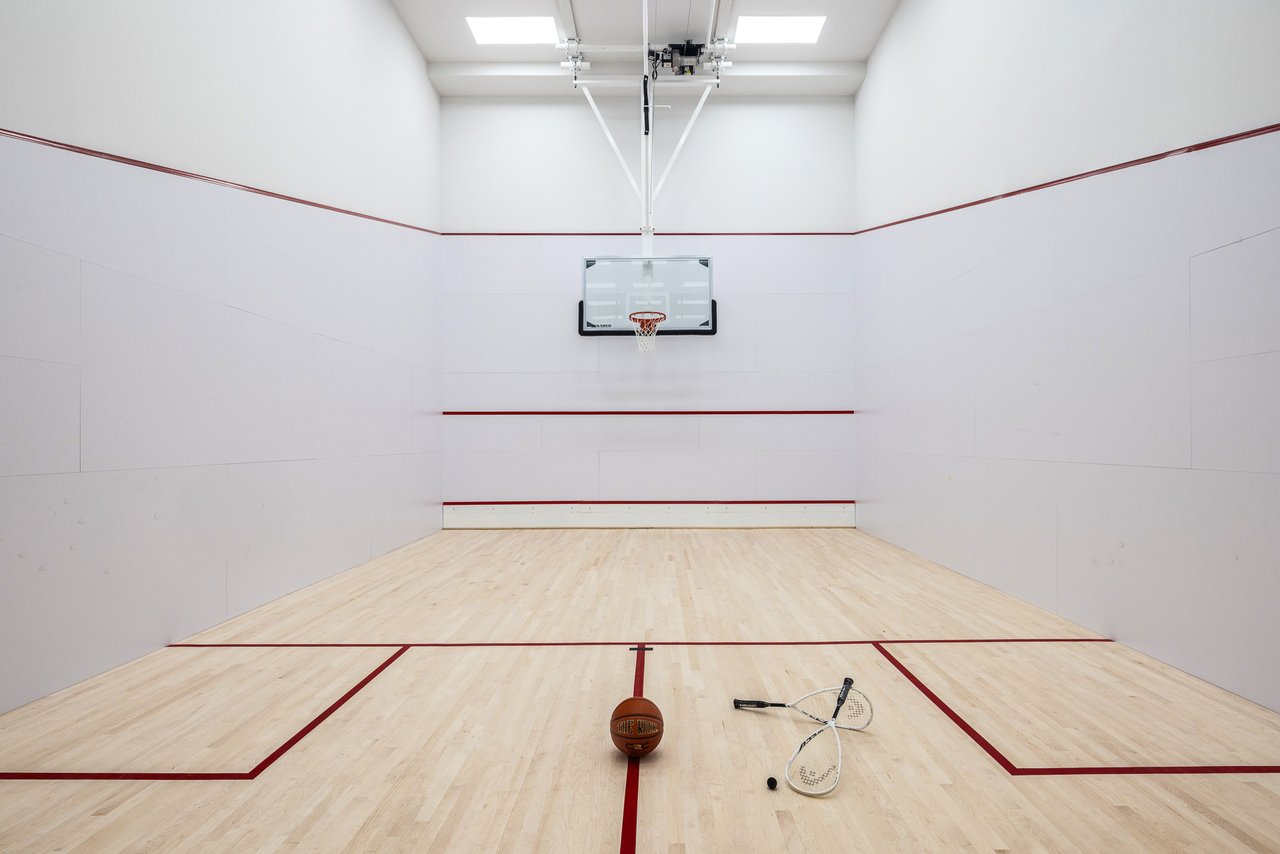  As Gyms Ditch Basketball, NYC’s Luxury Apartments Are Owning the Court