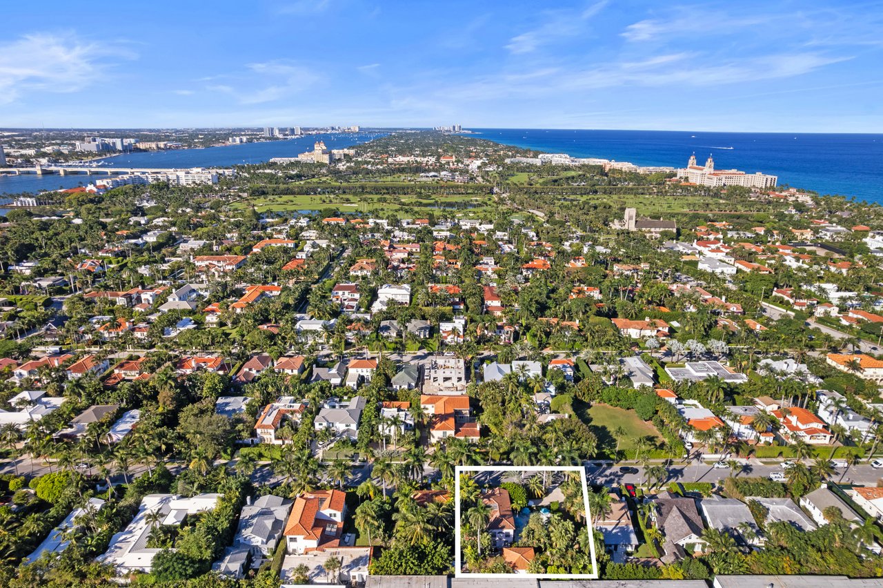 Double Lot Charmer In Town