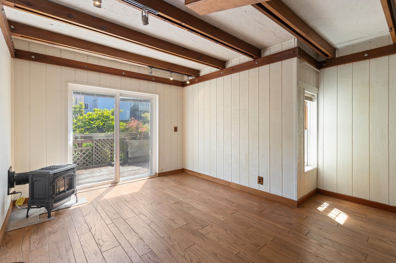Richmond Duplex with Income Potential
