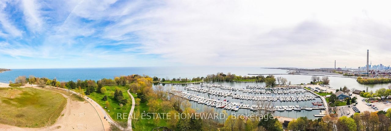 PENTHOUSE BY THE BEACHES 