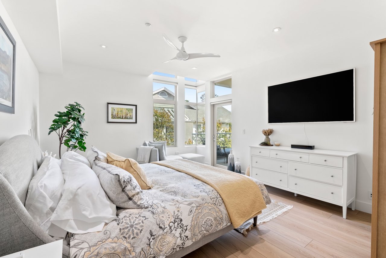 OCEANSIDE BEACH HOUSE