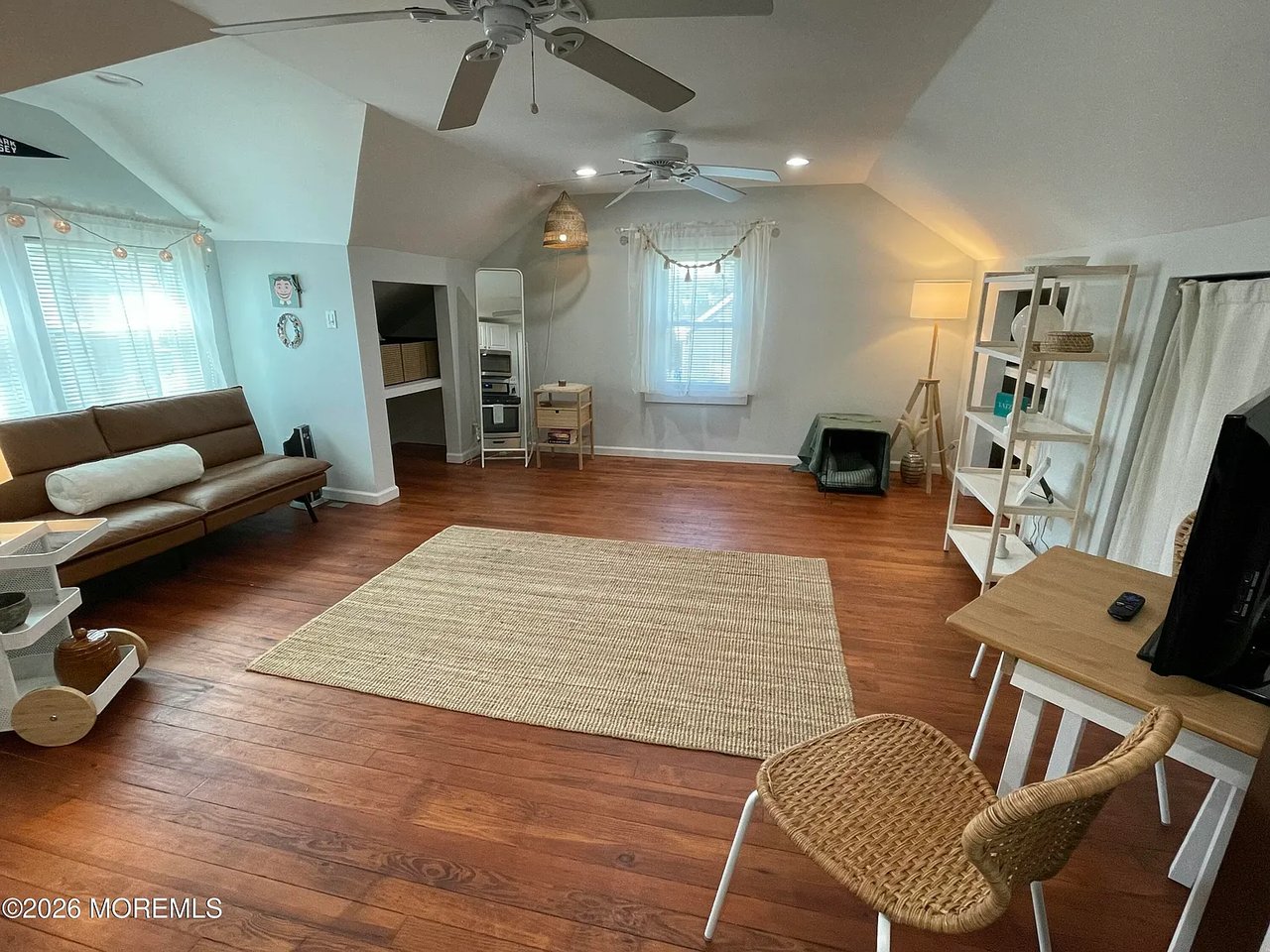 205 1/2 Euclid Ave