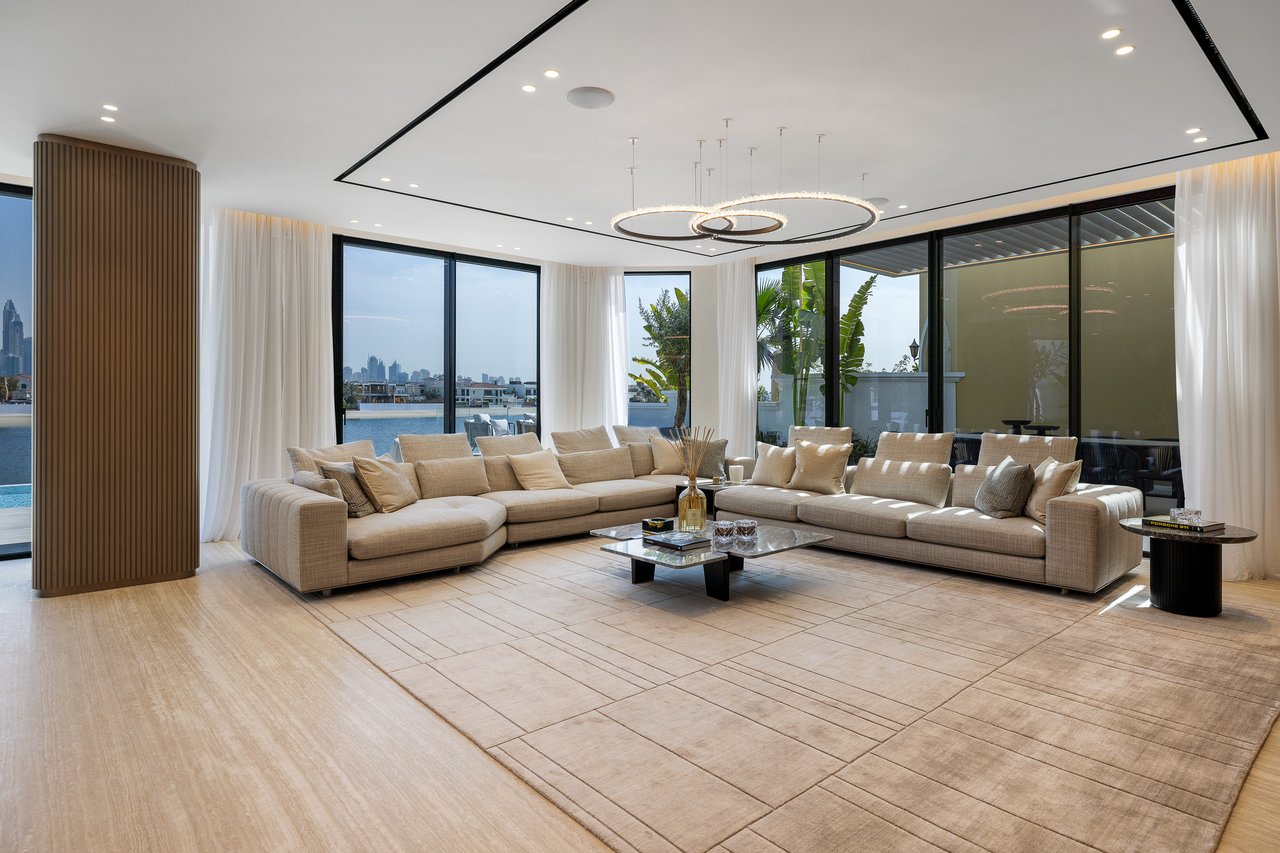 Renovated Garden Home