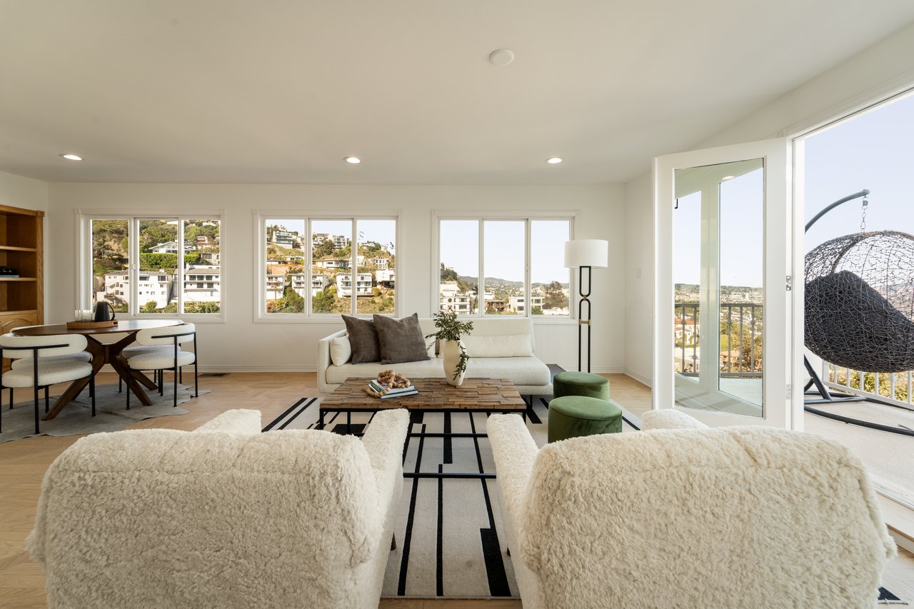 8527 Hedges Way, Hollywood Hills