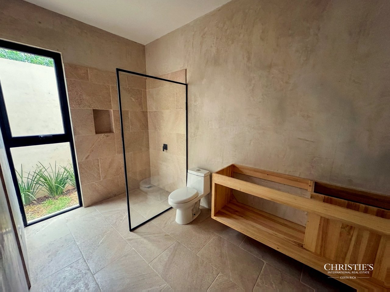 El Moro | Prime Commercial Investment Opportunity in Tamarindo