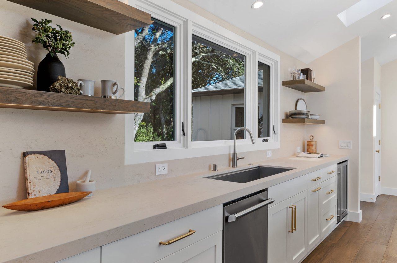 Exceptional Contemporary Renovation