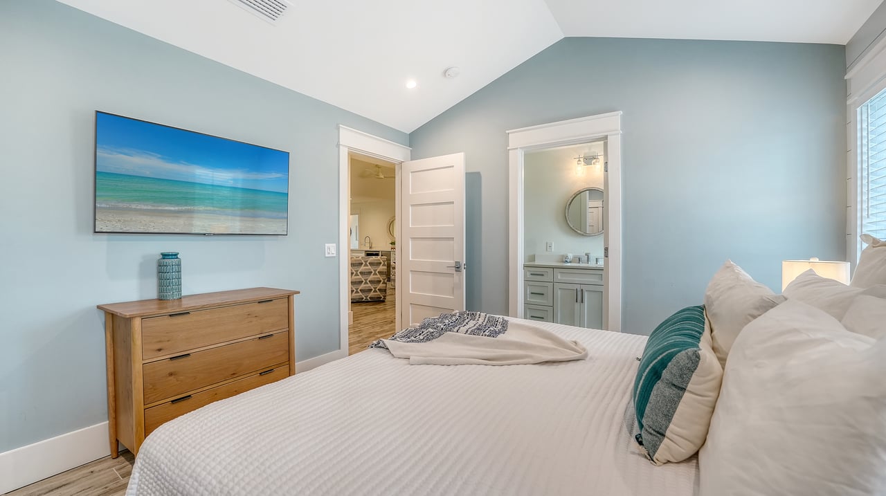 2175 Avenue A, Bradenton Beach, Florida
