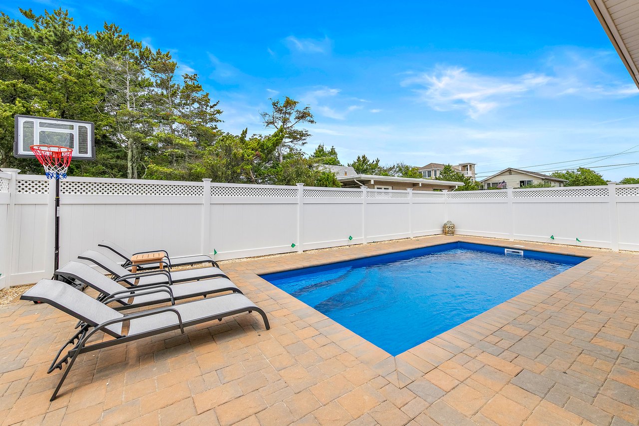 1615 Long Beach Blvd, Surf City