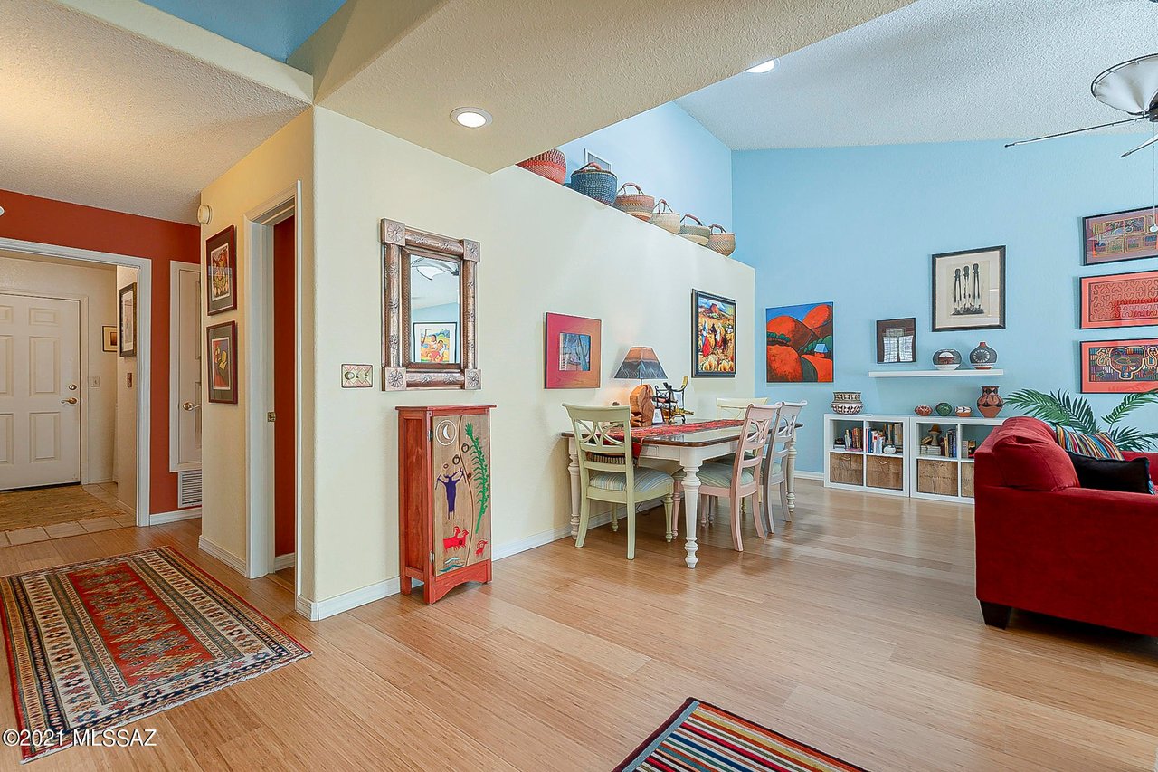 1323 E Stoney Canyon Cir