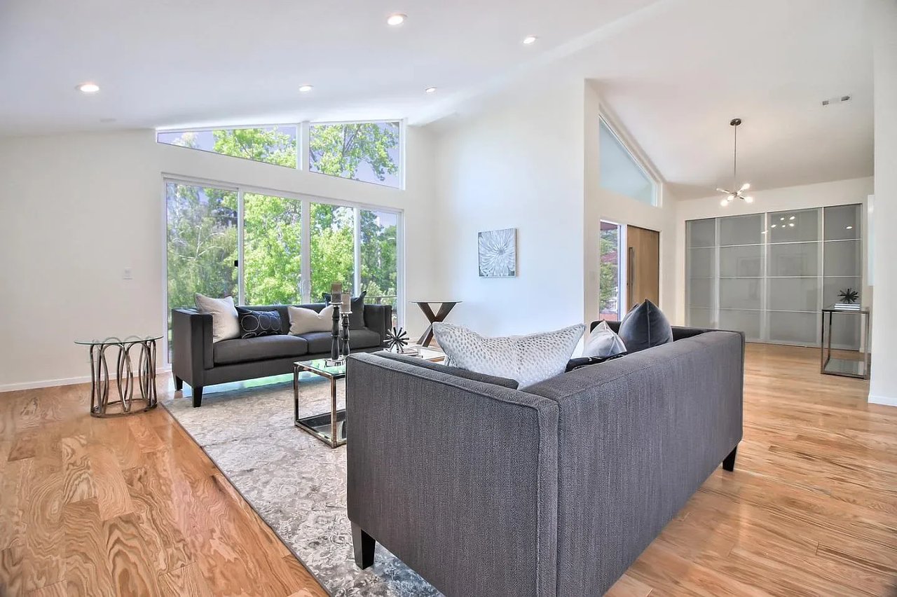 100 Belcrest Dr