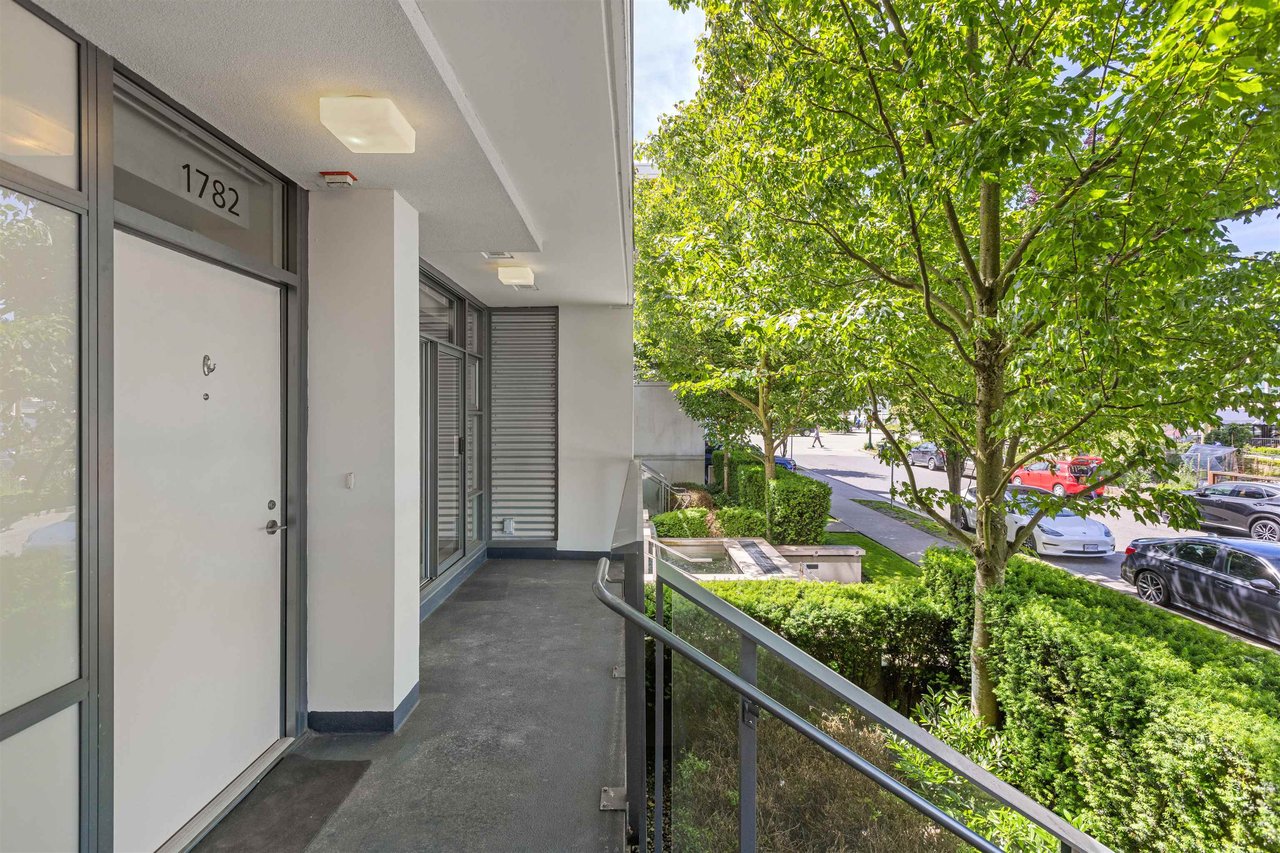 1782 W 6th Ave