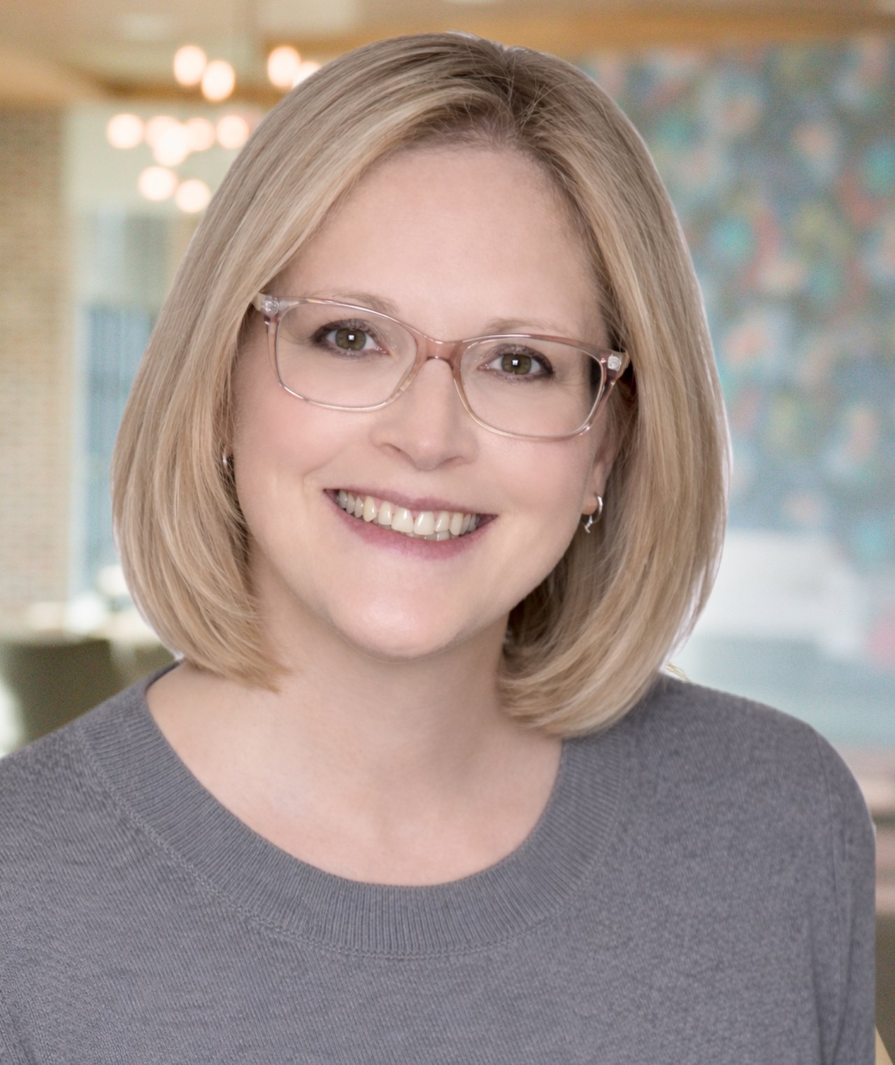 Karen Grabowski Winchester, MA Real Estate Agent Headshot
