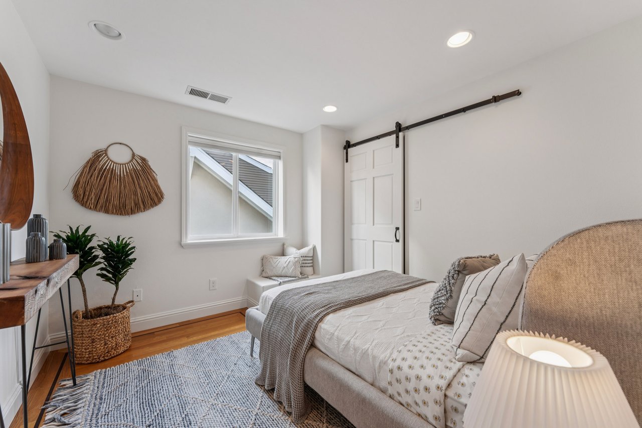 688 57th St, Oakland, CA