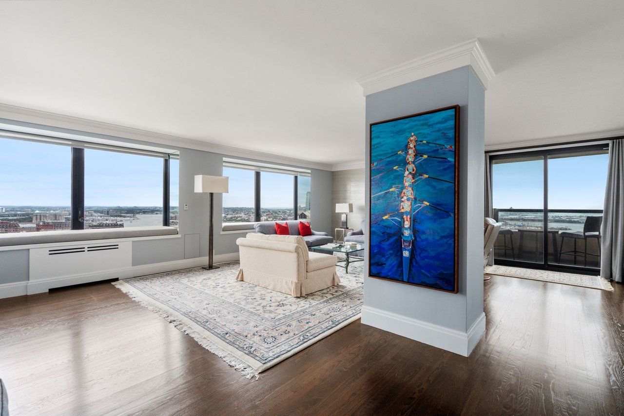 Highly Renovated Harbor Towers Residence