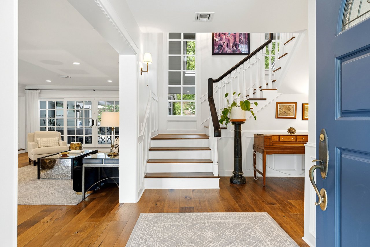 24317 Bridle Trail Rd